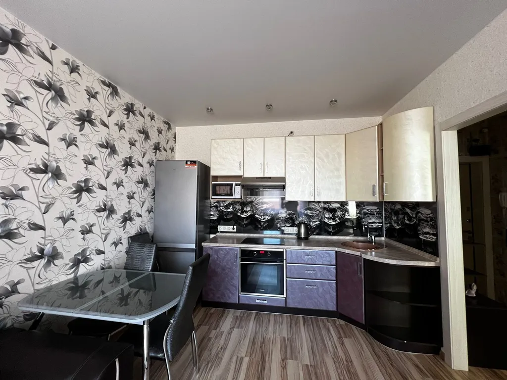 Квартира 2-комнатная Квартира — Свердловский