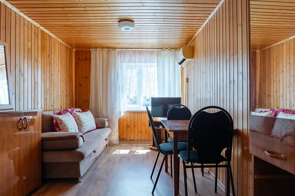 5 местный двухкомнатный номер с кухонной зоной, парковка в подарок