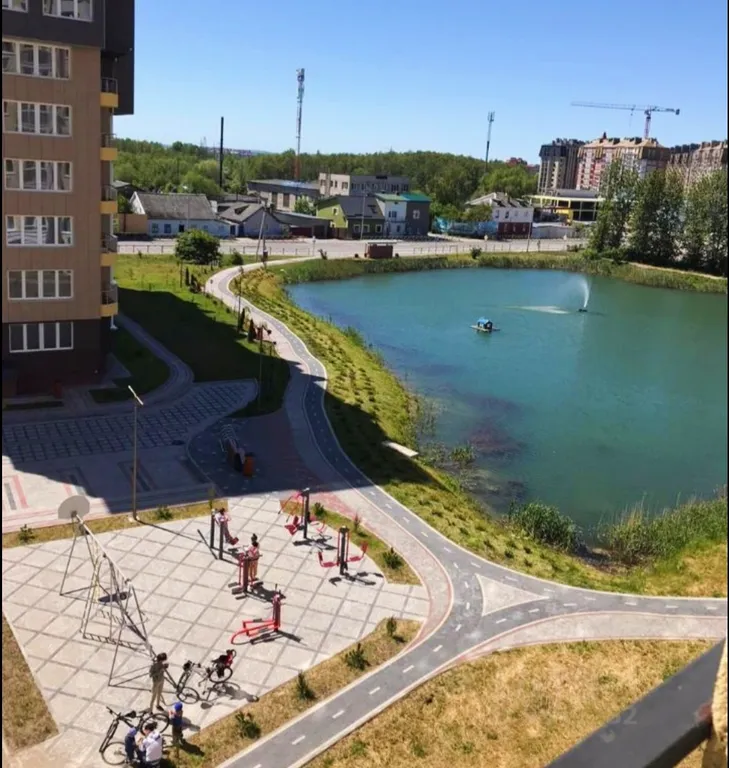 Квартира у озера