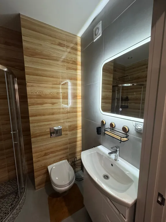 Квартира у Сити-молла с видом на рассвет и горы