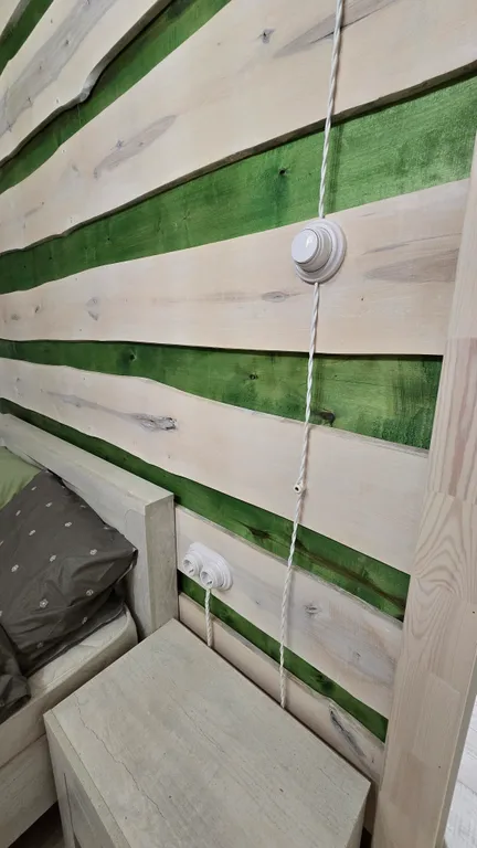 Уютная часть дома на берегу Волги в городе