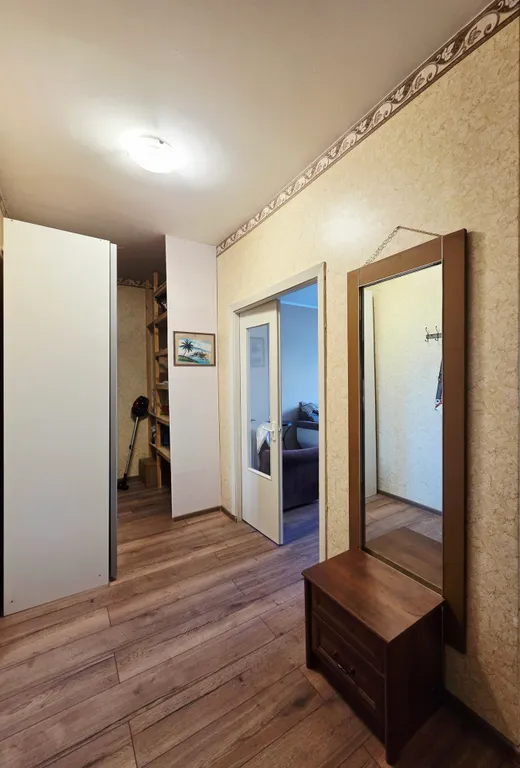 Город у озера. Город из "Брата"