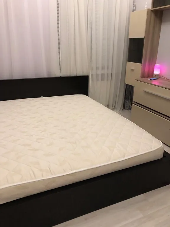 Квартира-студия возле метро