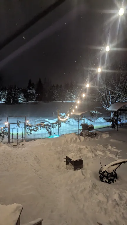 Коттедж Гостевой дом у озера с чаном и баней, лес, рыбалка, квадроциклы, лыжи — Москва