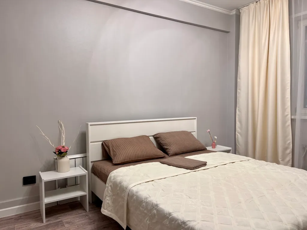 Квартира Квартира Возле планеты — Красноярск