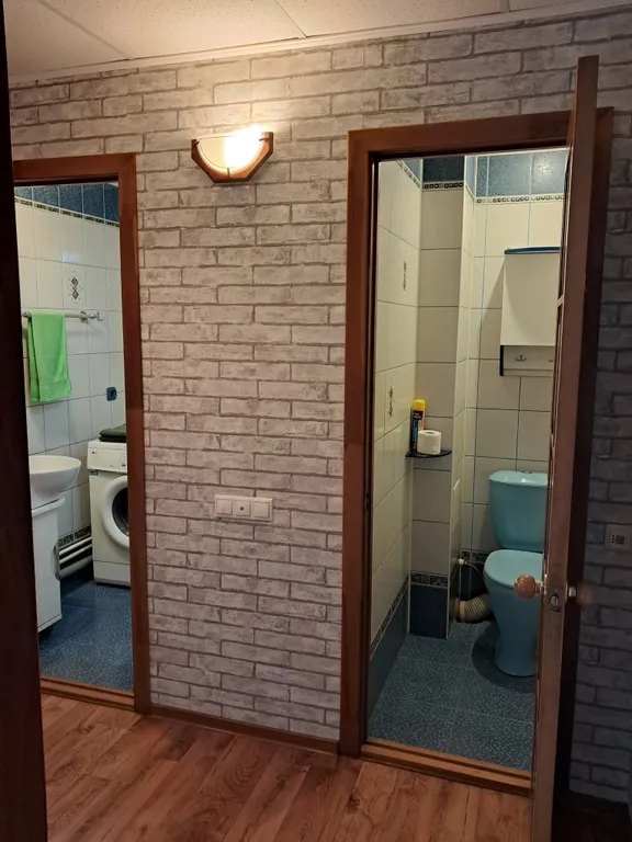 Просторная 2-комнатная квартира со свежим ремонтом недалеко от въезда.