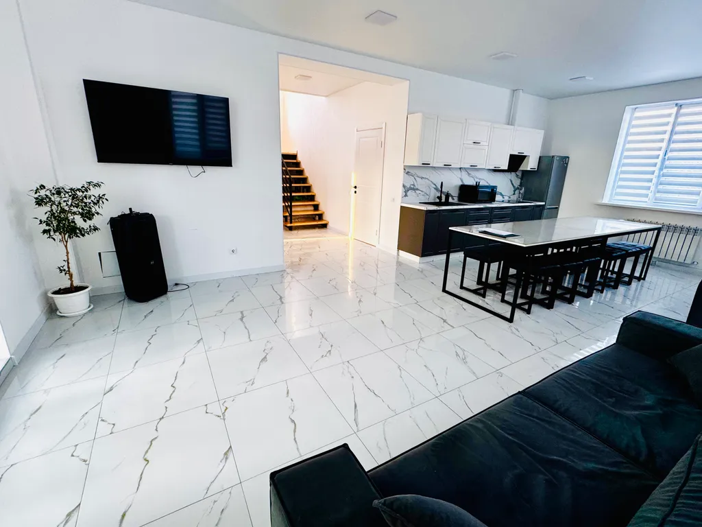 Современный коттедж в черте города