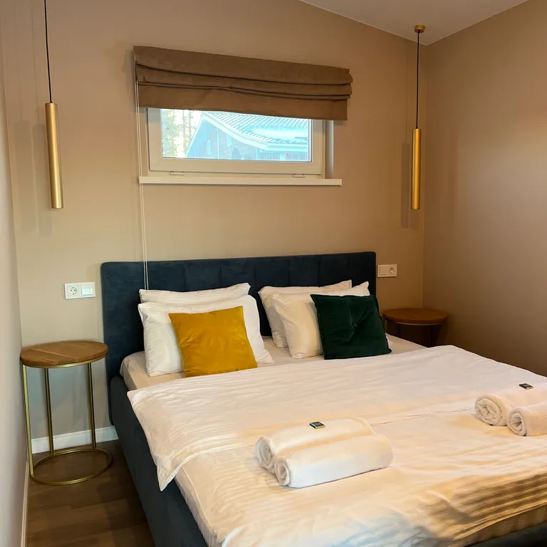 KIVI - уютный двухместный дом с видом на озеро и террасой в Карелии