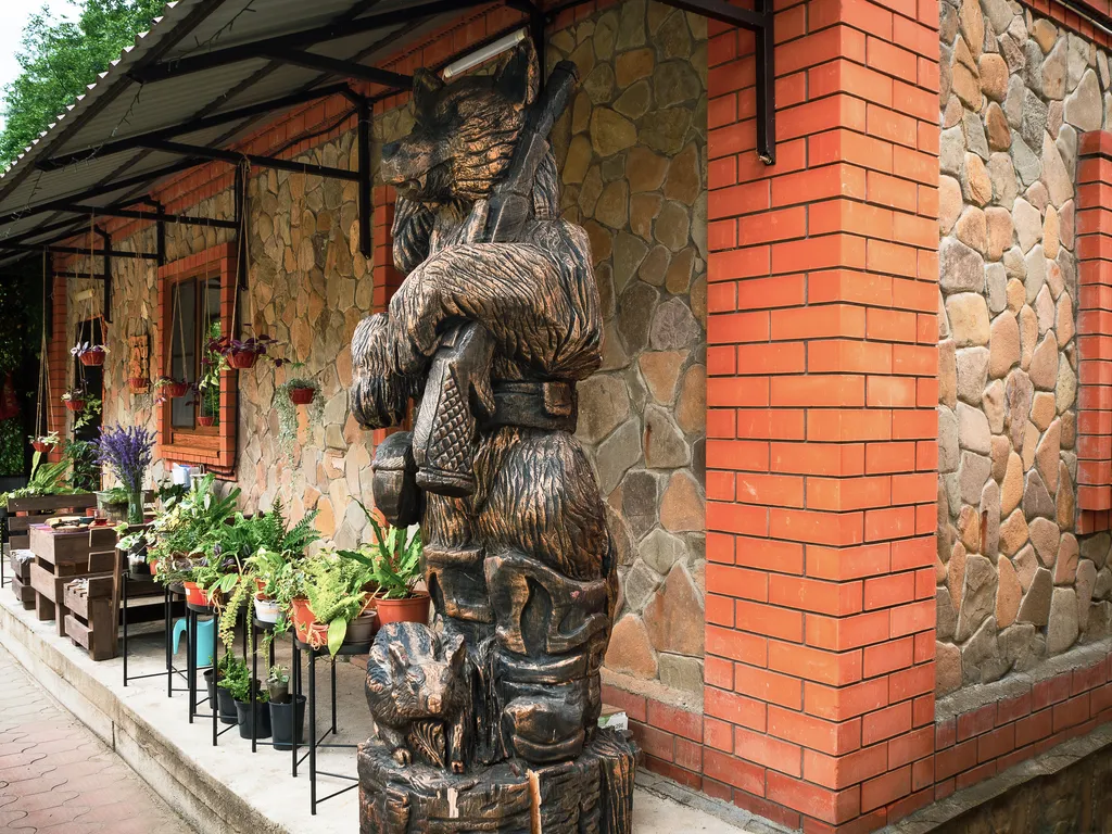 Коттедж в горном районе и на берегу реки