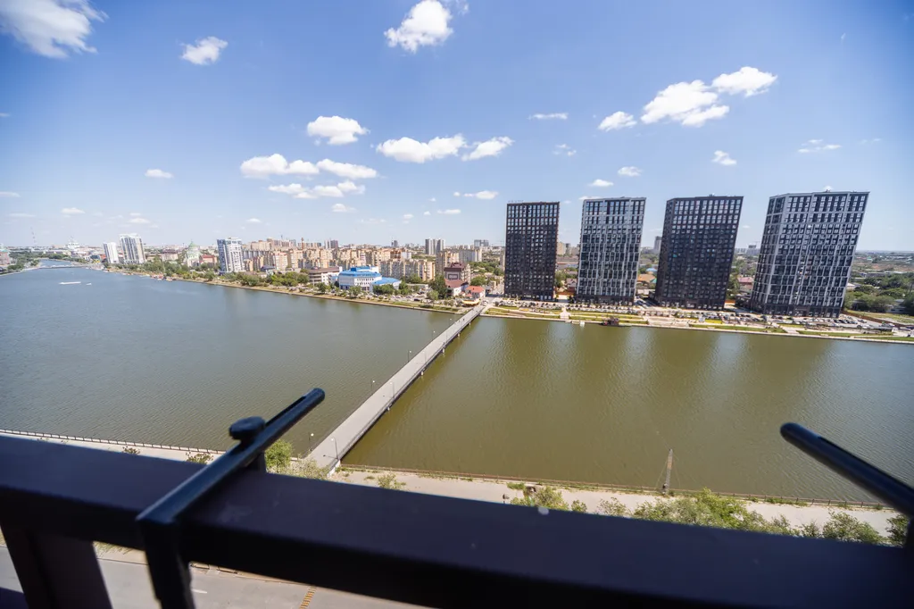 Видовая атмосферная квартира в самом сердце города