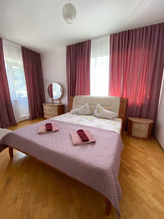 Дом с видом на гору Ай-Петри