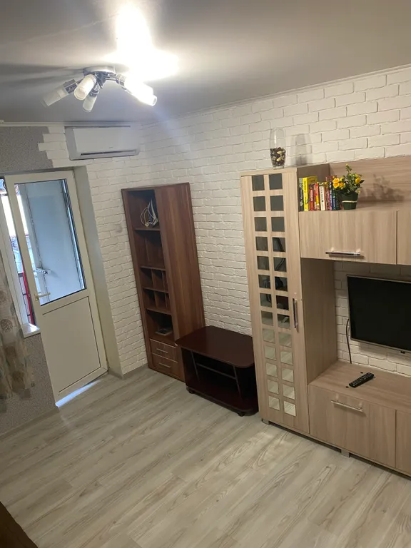 Квартира Студия в 5 минутах ходьбы от центра — аренда посуточно в Туапсе