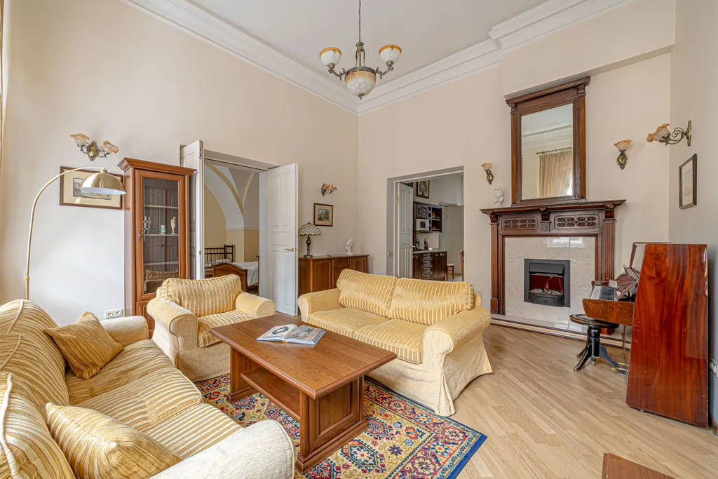 Квартира delux с 4 спальнями и парковкой у Эрмитажа