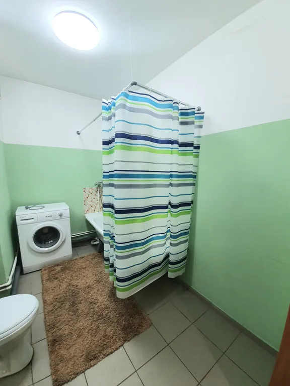 Хорошая квартира рядом с Планетой