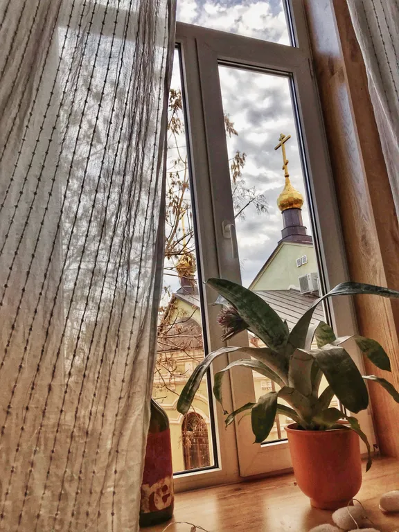 Buddha Room - двухуровневые апартаменты с качелями