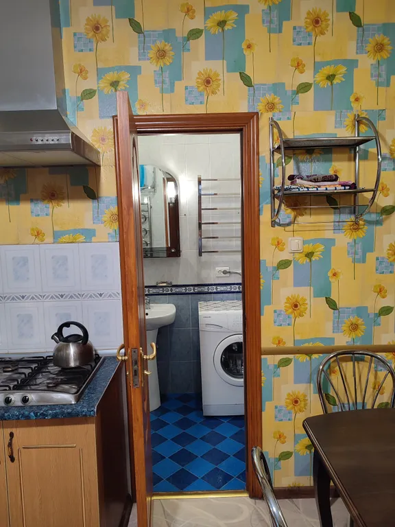 Коттедж Квартира в центре набережной у моря, в отдельно стоящем доме — Ялта