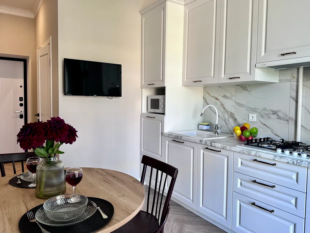 Квартира с новым дизайнерским ремонтом и мебелью