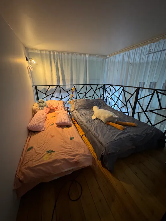 Двухуровневый домик в центре города