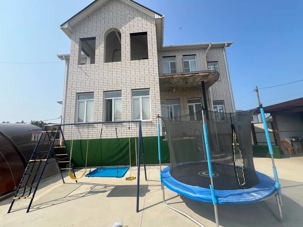 Коттеджи с баней и теплым бассейном