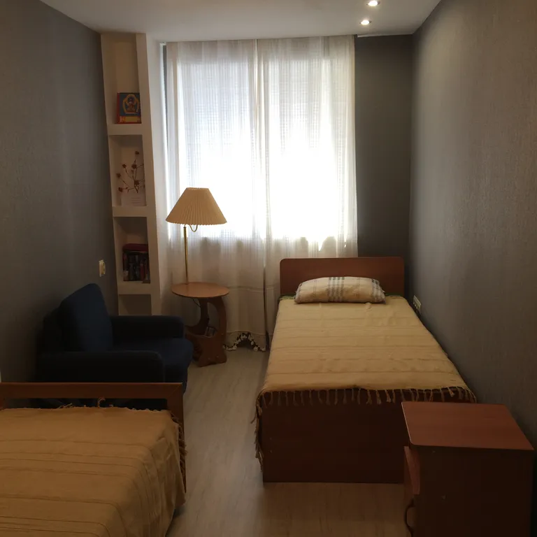 Квартира 3-комнатная Квартира — Элиста