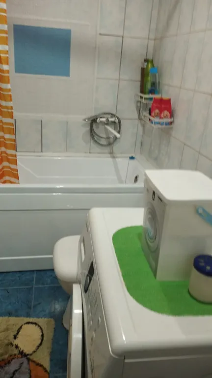 Частный дом с беседкой