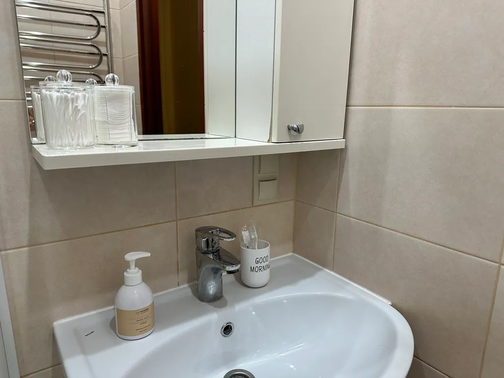 Двухкомнатная Сталинка в центре