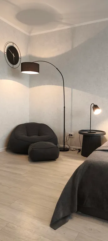 Уютная квартира-студия в новом доме с новой мебелью