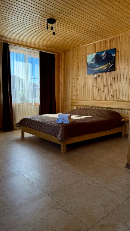 Дом с бассейном и баней