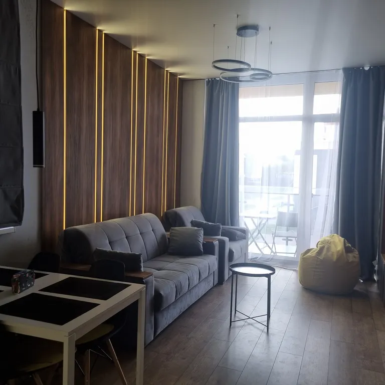 Уютная стильная квартира в тихом районе рядом с центром и морем