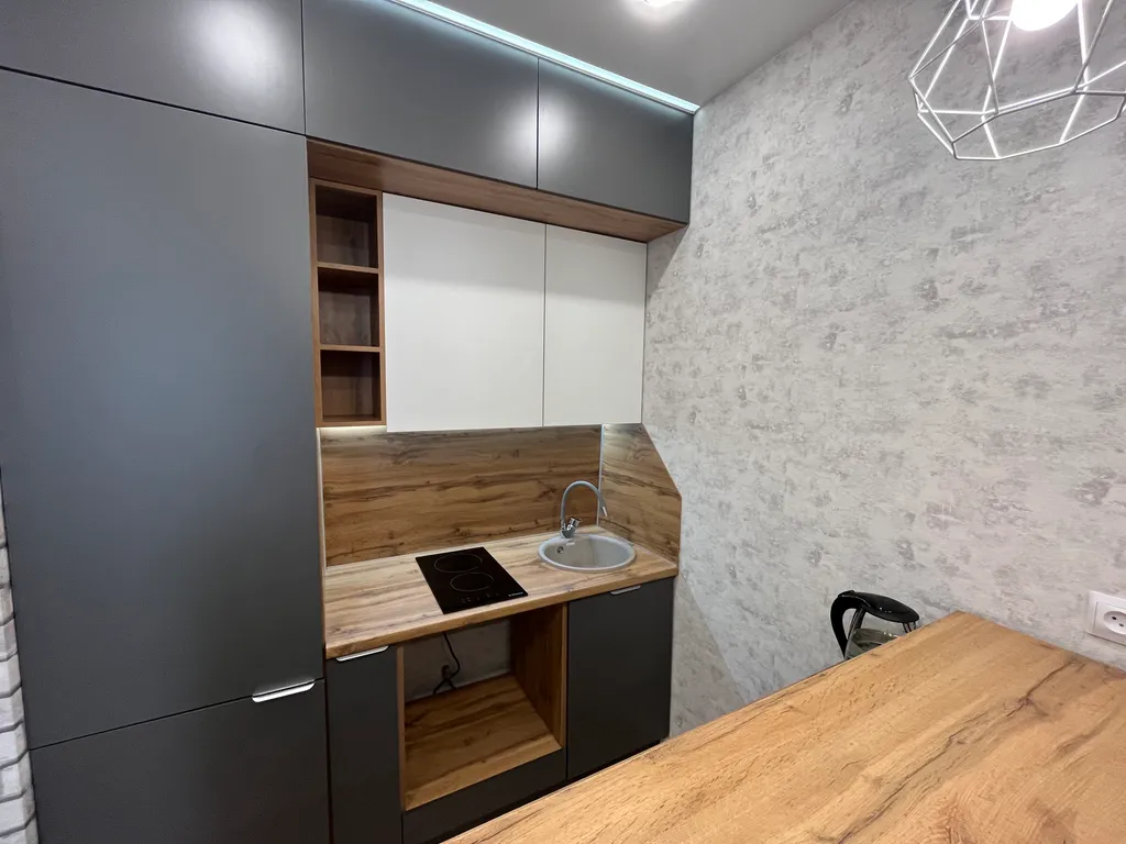 Студия в новом доме рядом с кадетским училищем