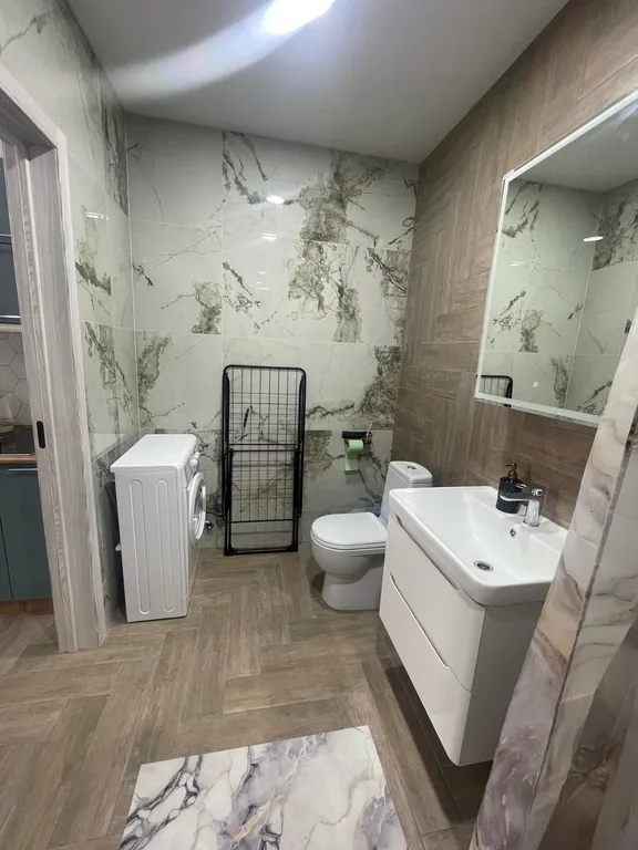 Студия с отдельным входом в комплексе с бассейном