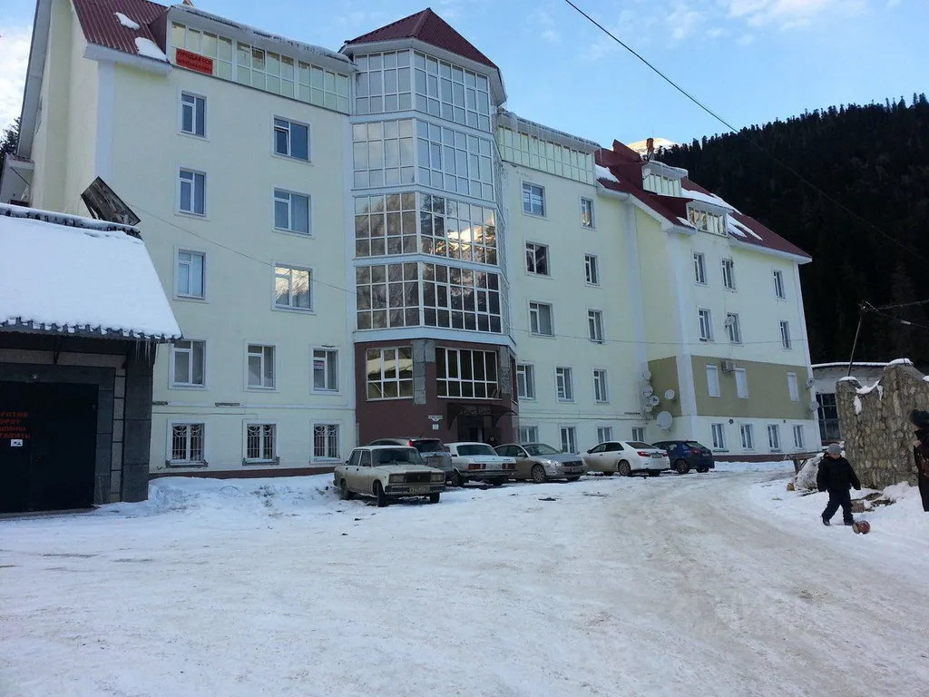 Большая уютная квартира с видом на горы