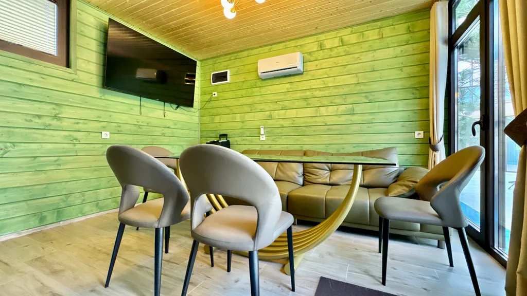 Таунхаус Фламинго, лесная зона, подогреваемый бассейн