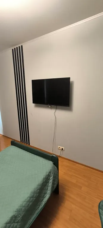 Трёхкомнатная квартира возле Звездного