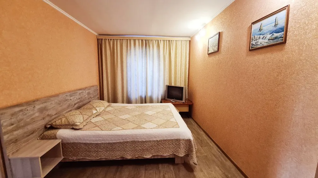 Уютная и чистая квартира в центре города — аренда посуточно в Севастополь