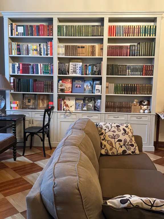 Квартира с видом на Летний сад и дворец Петра I