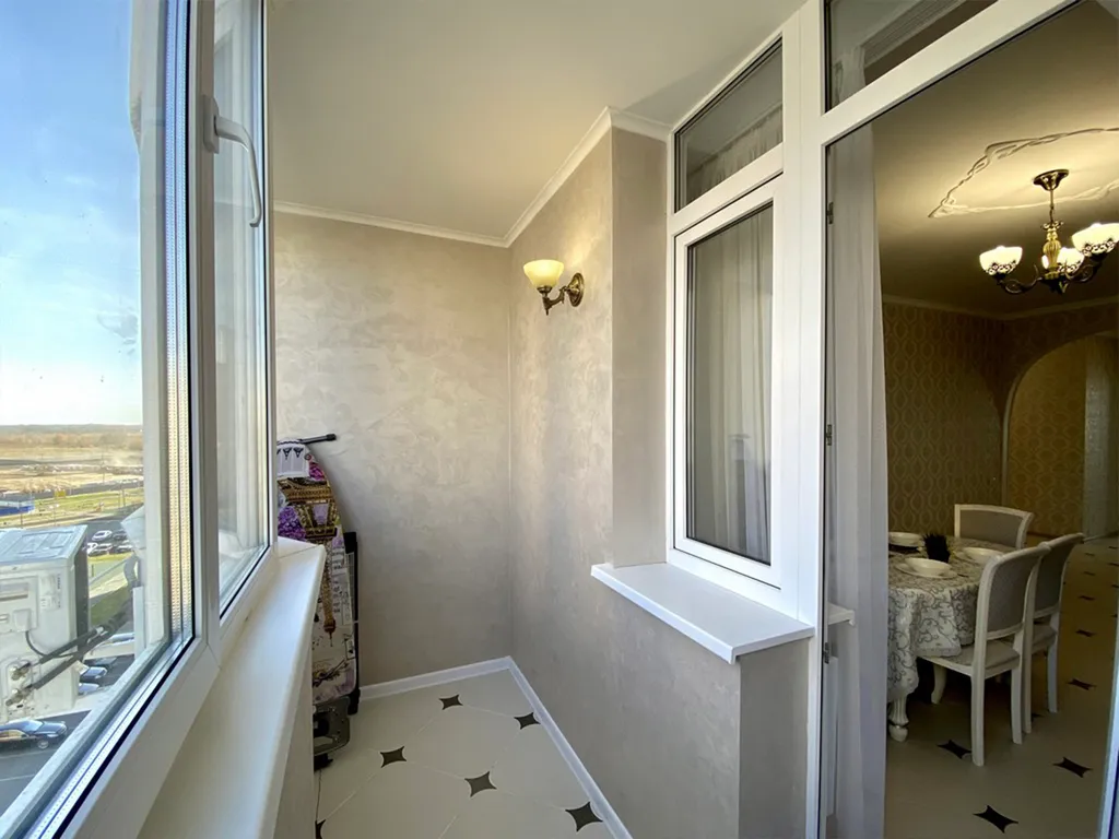 Просторная квартира с дизайнерским ремонтом в классическом стиле