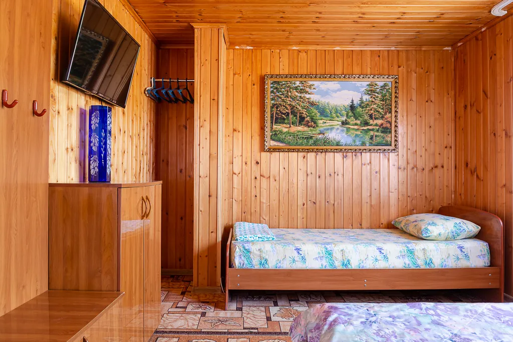 5 местный двухкомнатный номер с кухонной зоной, парковка в подарок