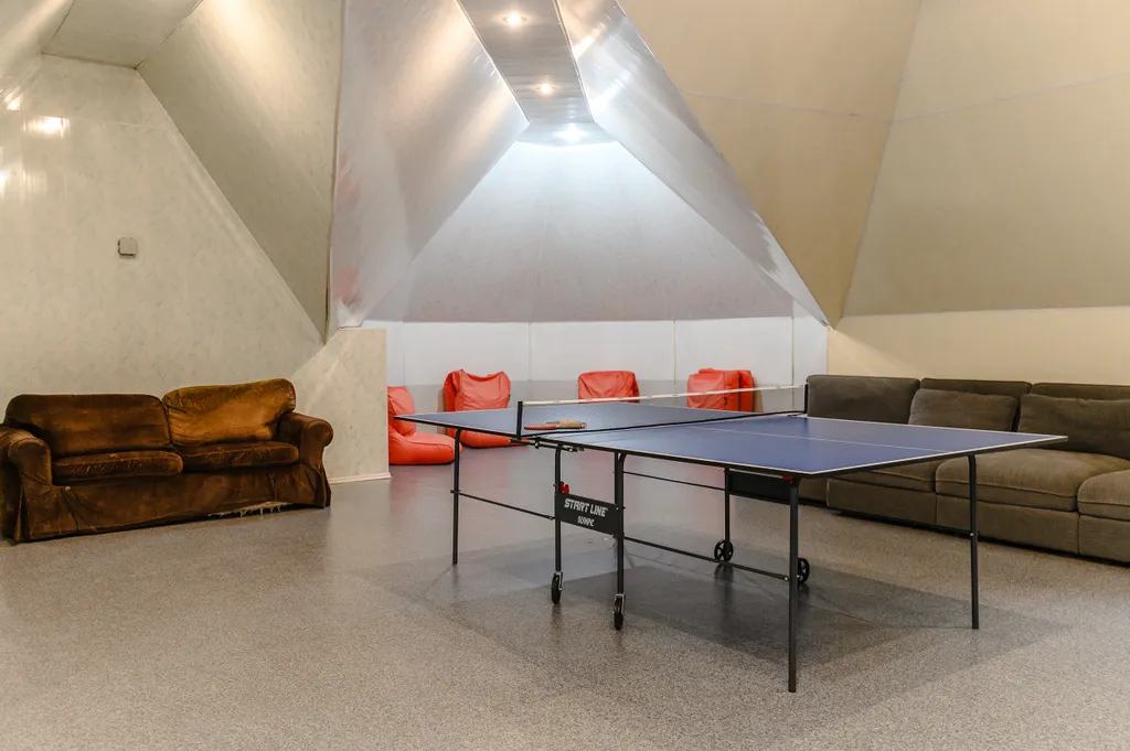 Коттедж Дом в Мытищах с бассейном — Вешки