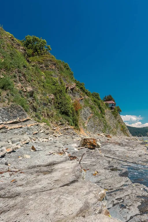 Панорамные апартаменты с террасой и видом на море