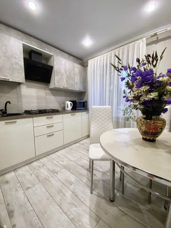 Комфортная квартира в центре — аренда посуточно в Альметьевск