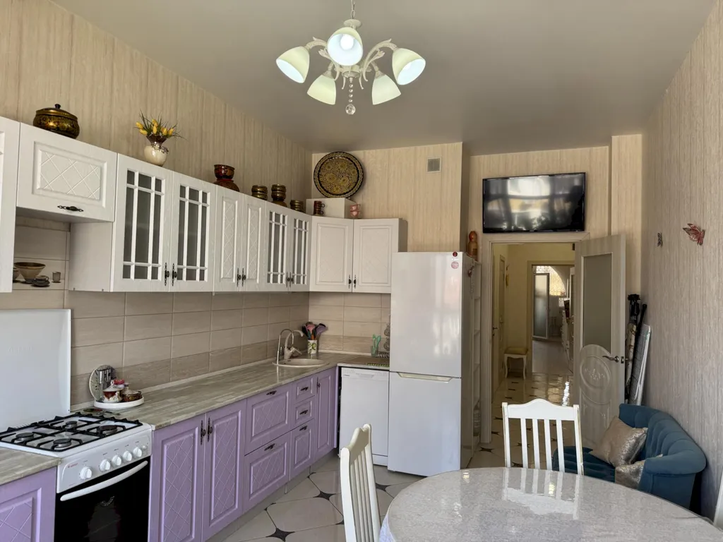 Квартира 1-к квартира с балконом и видом на горы - жк Черноморский — Геленджик