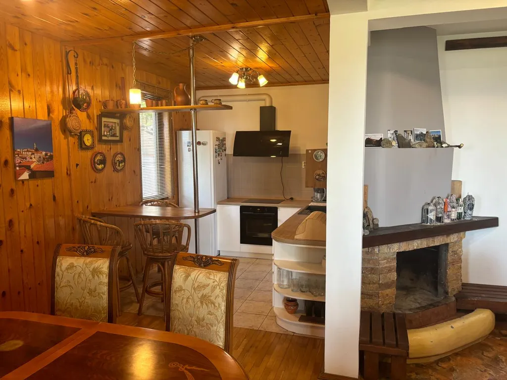 Хороший уютный дом с видом на море