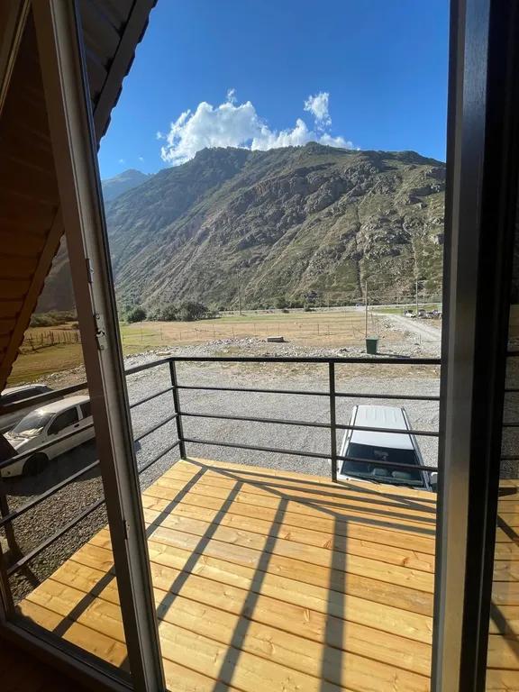 Домики с видом на горы