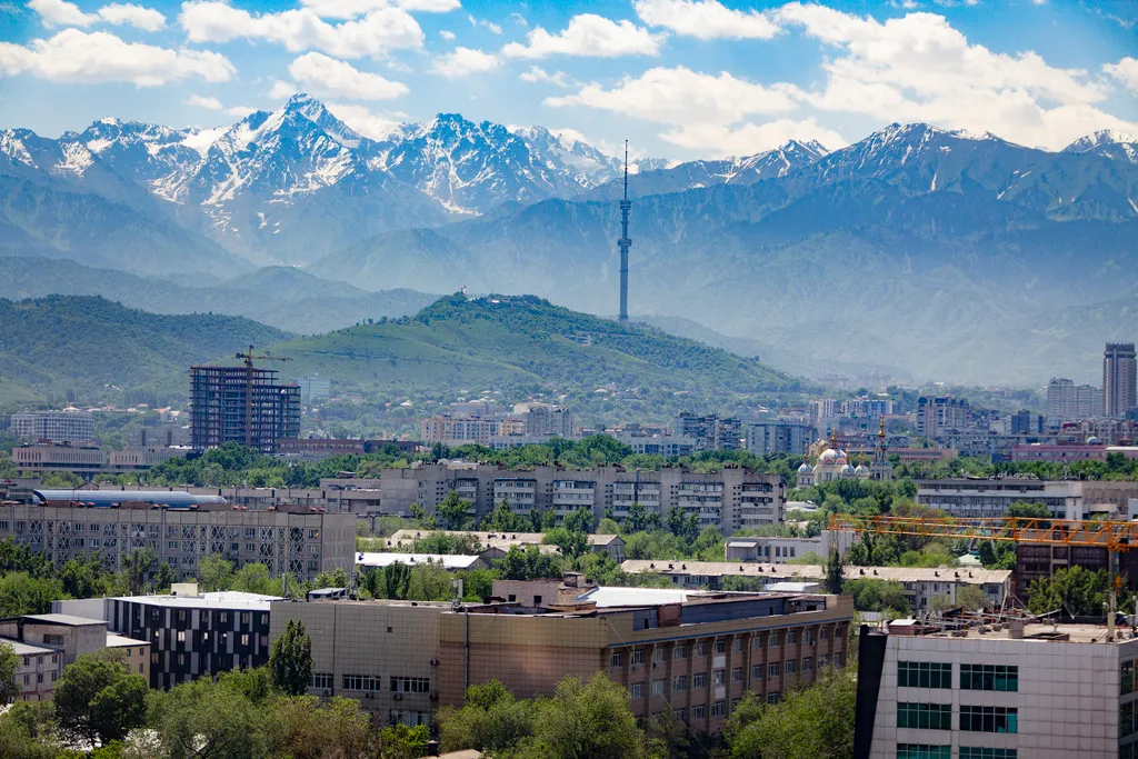 Квартира Апартаменты с панорамным видом на город и горы — Алматы