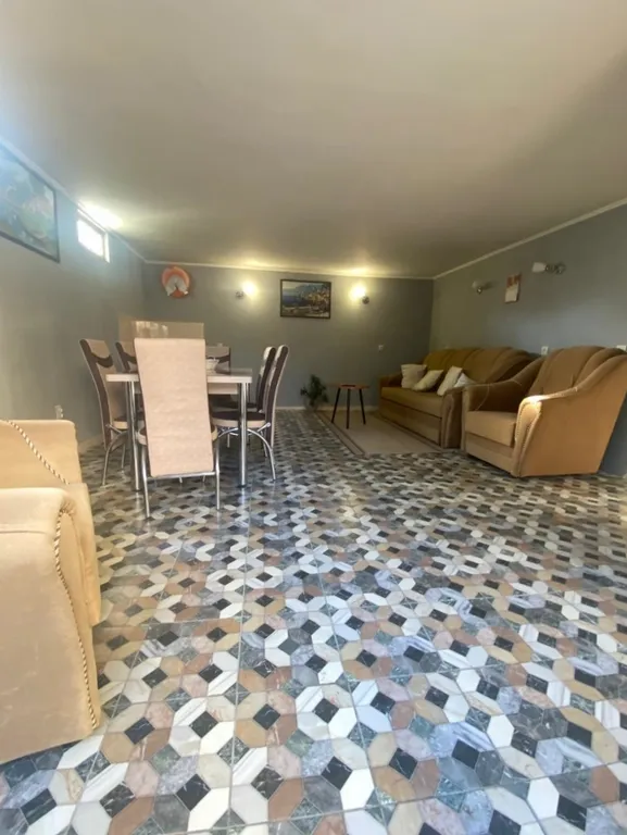 6-комнатный Дом