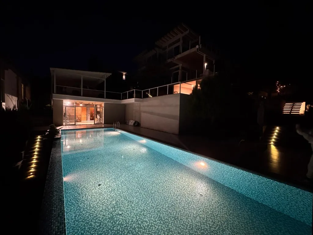 Дом с видом на море