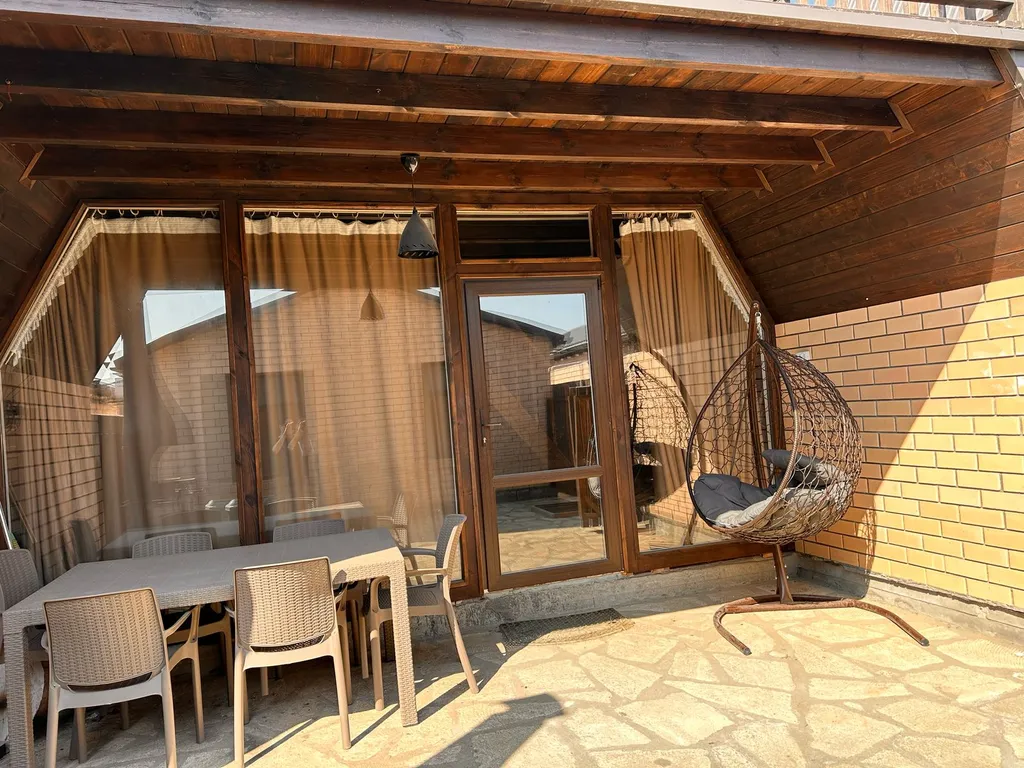 Коттедж с качелей кокон — аренда посуточно в Инчхе