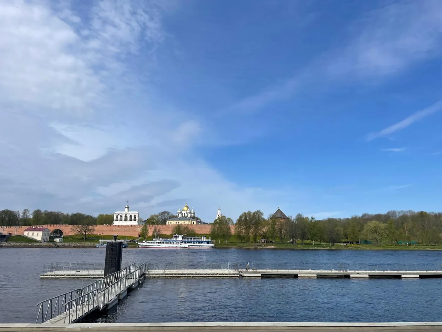 Набережная перед домом