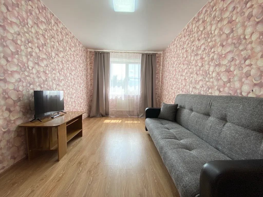 Двухкомнатная квартира рядом с центром